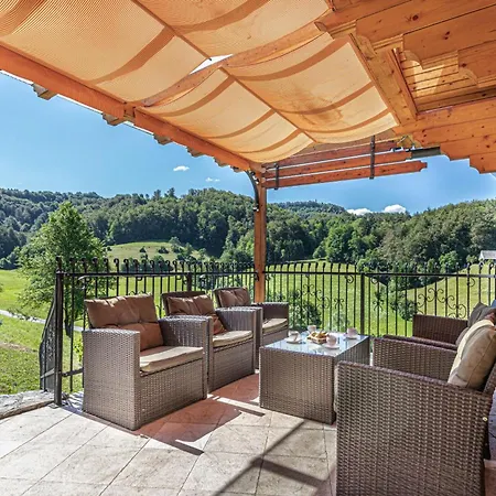 Chalet House Of Nature With Sauna And Tents - Happy