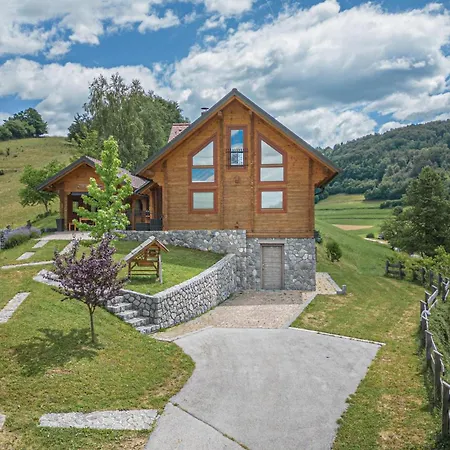 House Of Nature With Sauna And Tents - Happy Chalet Planina pri Sevnici