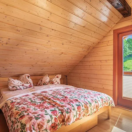 House Of Nature With Sauna And Tents - Happy