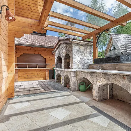 House Of Nature With Sauna And Tents - Happy Chalet Planina pri Sevnici